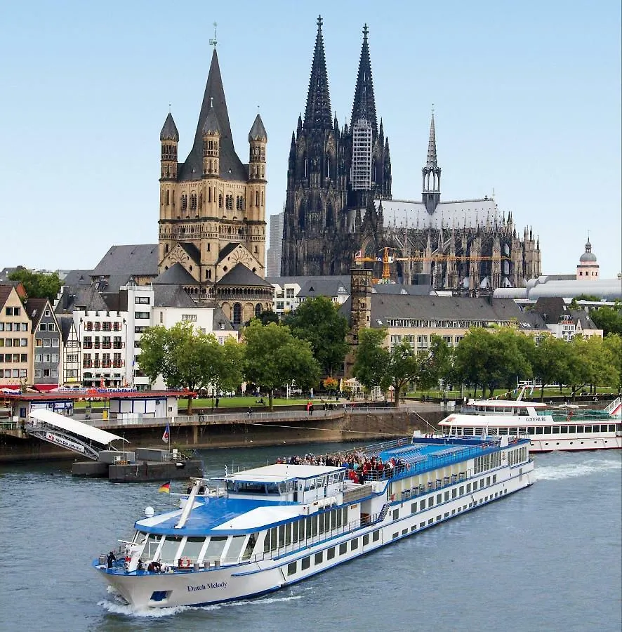 Fairtours Hotelschiff Dutch Melody**** Koln
