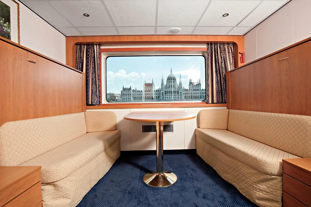Fairtours Hotelschiff Dutch Melody**** Koln Tekne