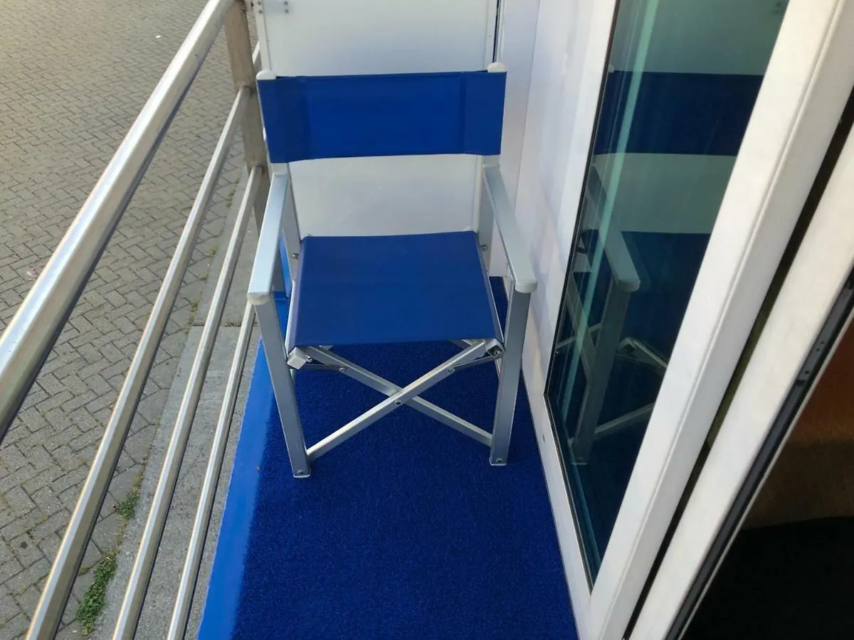 Tekne Fairtours Hotelschiff Dutch Melody**** Koln