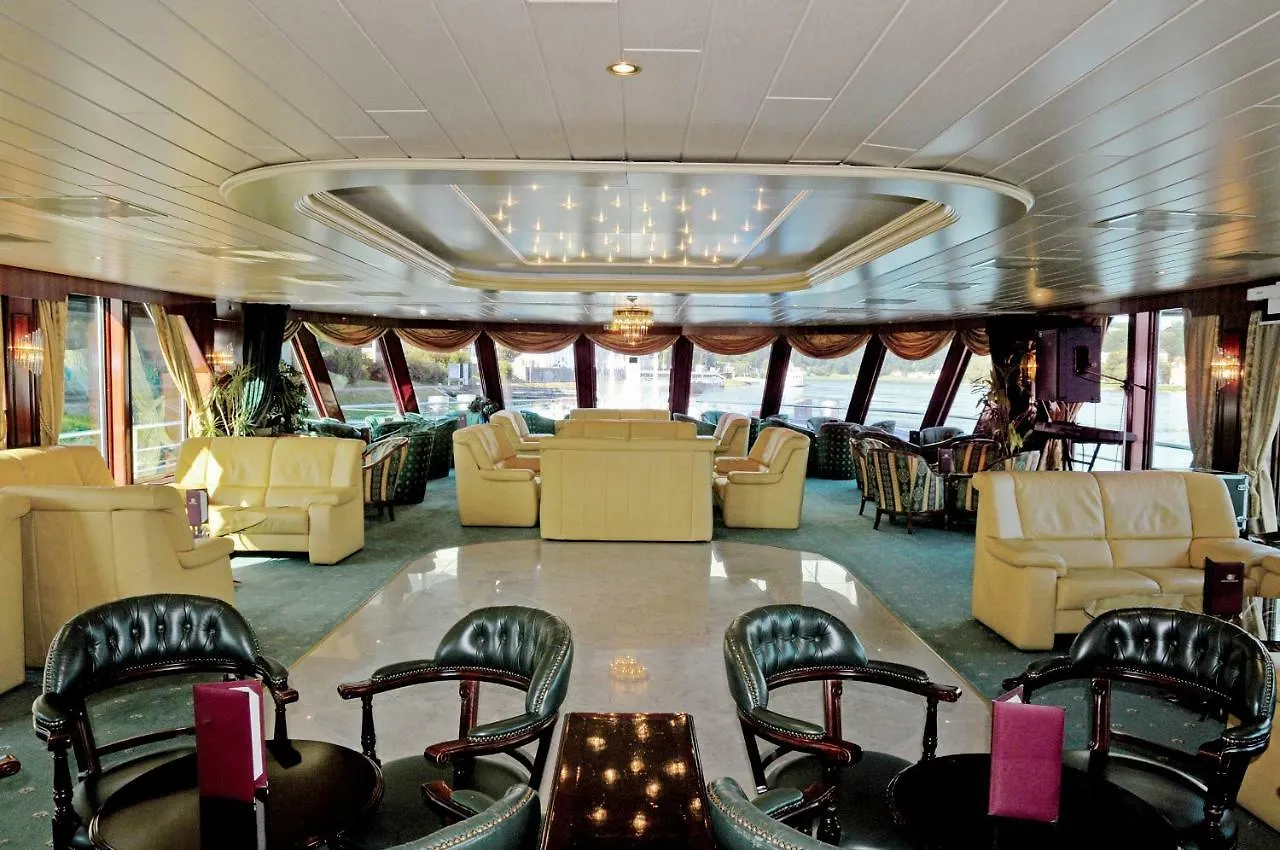 Tekne Fairtours Hotelschiff Dutch Melody**** Koln